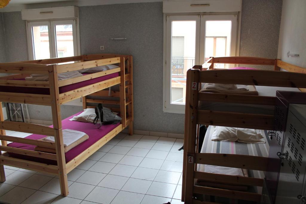 La Petite De Saint-sernin Hostel *